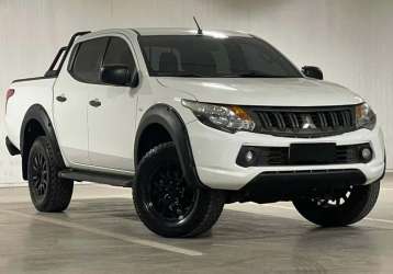 MITSUBISHI L200 TRITON