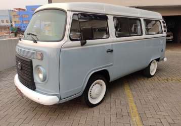 VOLKSWAGEN KOMBI