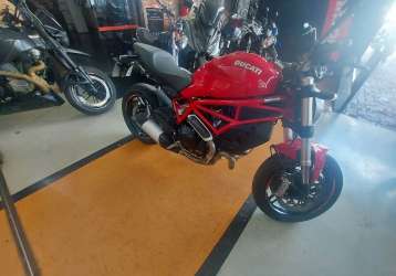 DUCATI MONSTER