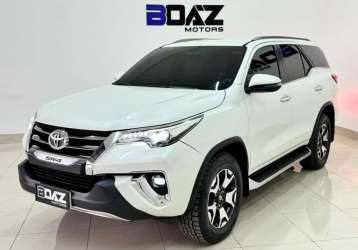 TOYOTA HILUX SW4