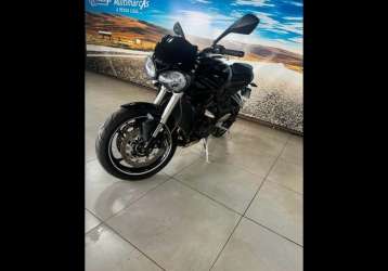 TRIUMPH STREET TRIPLE