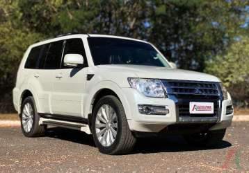 MITSUBISHI PAJERO FULL