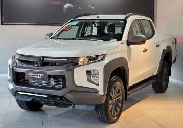 MITSUBISHI L200 TRITON OUTDOOR