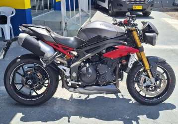 TRIUMPH SPEED TRIPLE