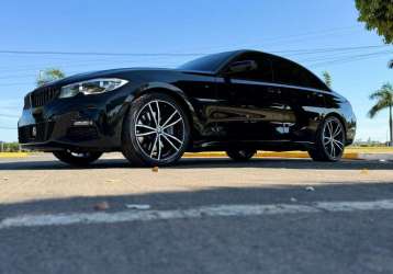 BMW 330i