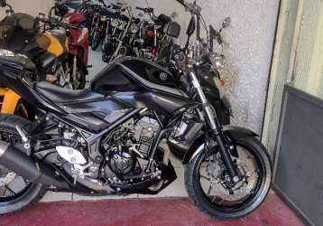 YAMAHA MT-03