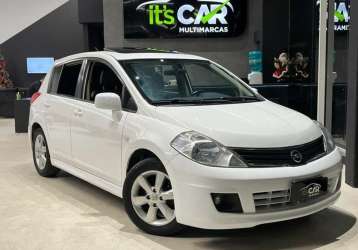 NISSAN TIIDA