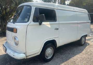 VOLKSWAGEN KOMBI