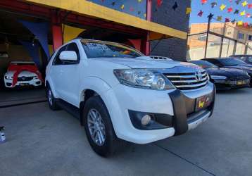 TOYOTA HILUX SW4