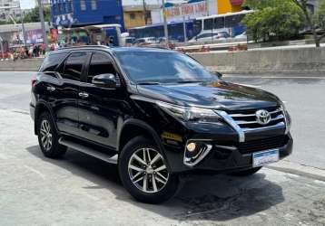 TOYOTA HILUX SW4