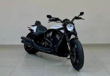 HARLEY-DAVIDSON V-ROD