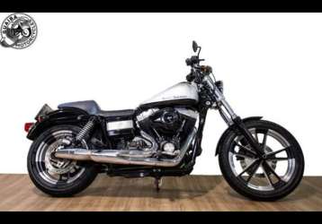 HARLEY-DAVIDSON DYNA