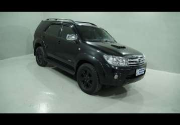 TOYOTA HILUX SW4