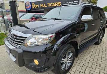 TOYOTA HILUX SW4