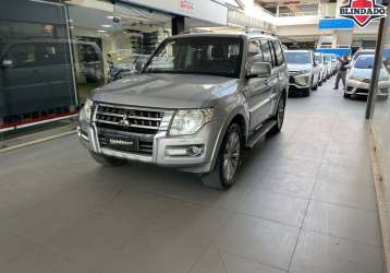 MITSUBISHI PAJERO FULL