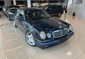 MERCEDES-BENZ E 240