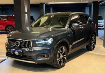 VOLVO XC 40