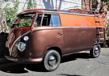 VOLKSWAGEN KOMBI