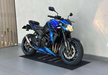 SUZUKI GSX-S