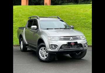 MITSUBISHI L200 TRITON