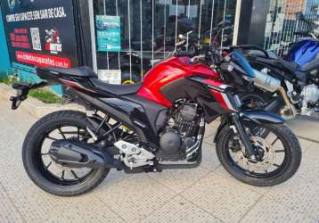 YAMAHA FZ25