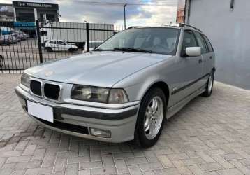 BMW 328i