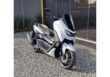 YAMAHA NMAX