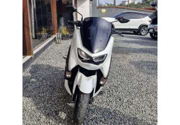 YAMAHA NMAX