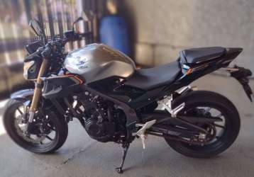 HONDA CB