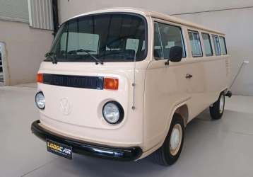 VOLKSWAGEN KOMBI