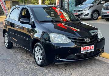 TOYOTA ETIOS