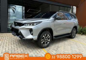 TOYOTA HILUX SW4