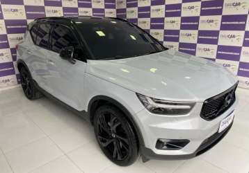 VOLVO XC 40