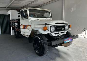 TOYOTA BANDEIRANTE