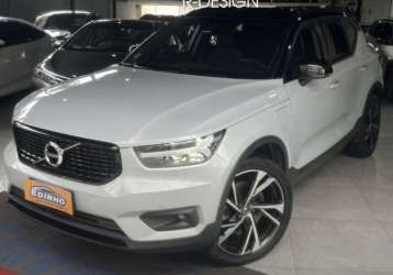 VOLVO XC 40