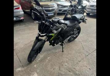 YAMAHA FZ25