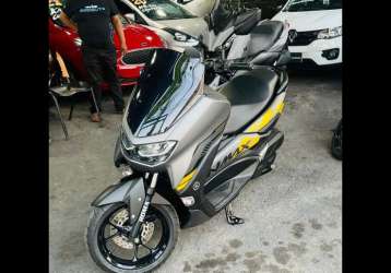 YAMAHA NMAX