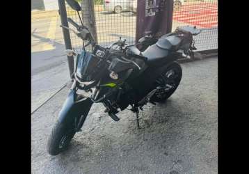 YAMAHA FZ25