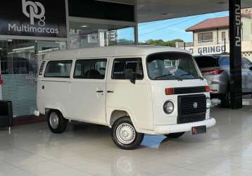 VOLKSWAGEN KOMBI