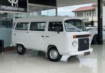 VOLKSWAGEN KOMBI