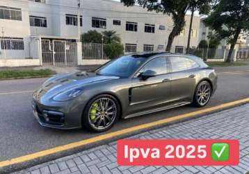 PORSCHE PANAMERA 4