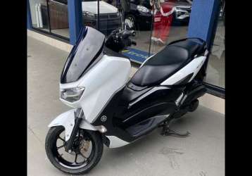 YAMAHA NMAX