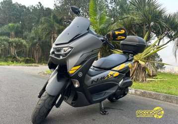 YAMAHA NMAX