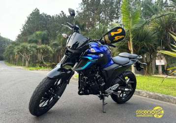 YAMAHA FZ25