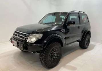 MITSUBISHI PAJERO FULL