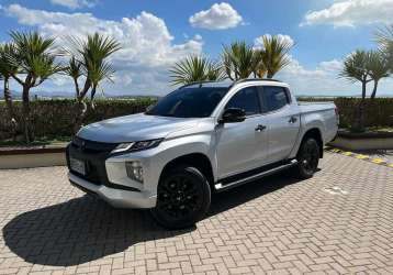 MITSUBISHI L200 TRITON