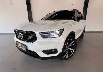 VOLVO XC 40