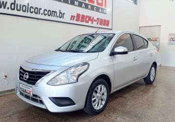 NISSAN VERSA