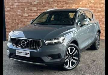 VOLVO XC 40