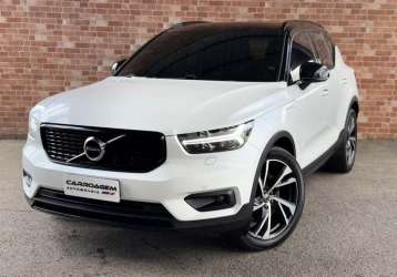 VOLVO XC 40